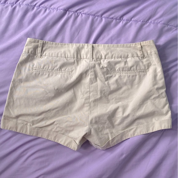 🤍KENAR🤍Beige khaki shorts with pockets . In good condition. Size 6. 💯cotton - Picture 7 of 10